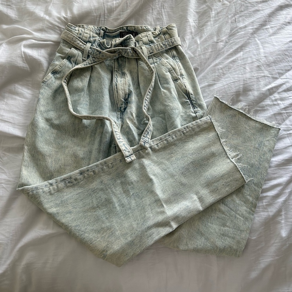 Paper bag waist high rise Abercrombie jeans